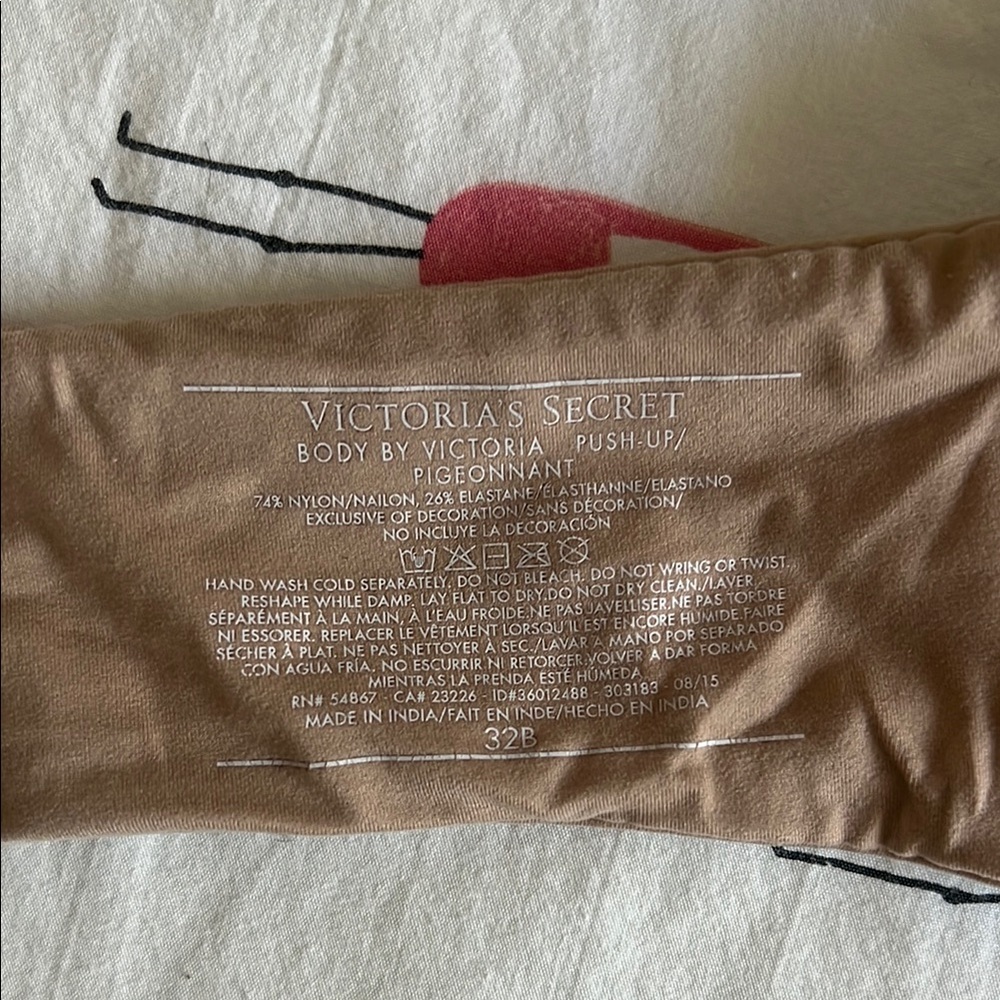 Body by Victoria push up bra - Picture 2 of 3